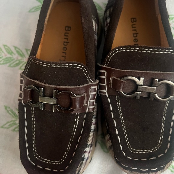 Burberry Brown and Yellow Kids Moccasins - Picture 7 of 8